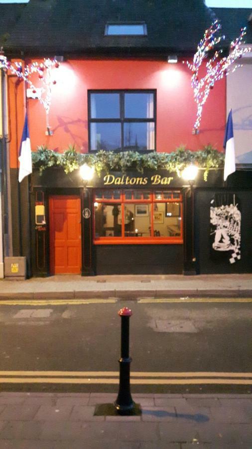 Appartement Daltons Bar à Kinsale Extérieur photo